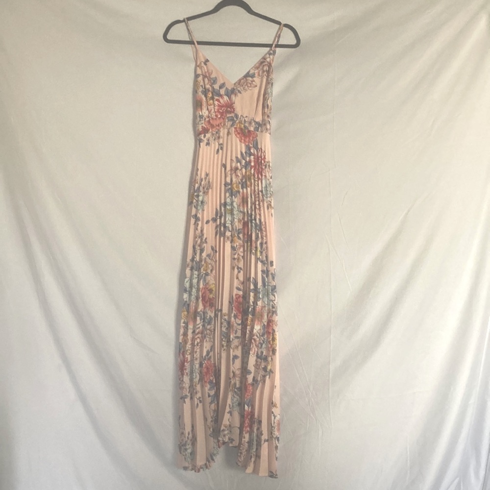 🌸 Floral Maxi Dress 🌸